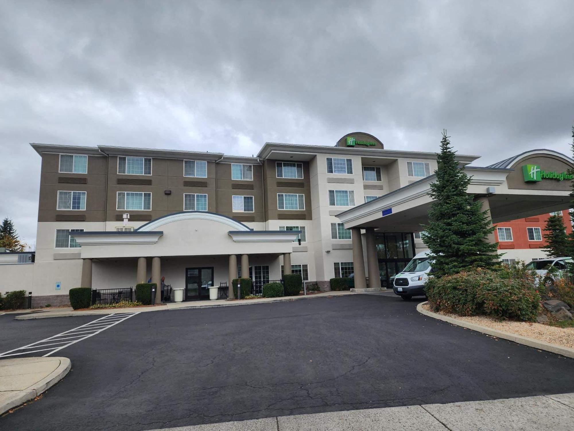 Holiday Inn Spokane Airport, An Ihg Hotel Экстерьер фото